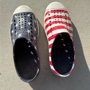 Native Kids Sneakers - Red Stripes and Blue Stars, size J1